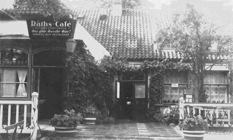 EingangRathsCafe.jpg (36331 Byte)